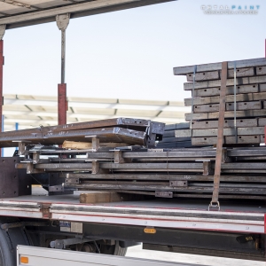 SCARICO MATERIALE DA LAVORARE PRESSO METAL PAINT SURL VERNICIATURE INDUSTRIALI IN CAMPANIA